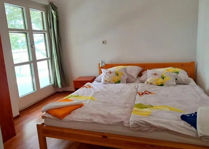 Boglar-coop Ueduelo מלון דירות 3*